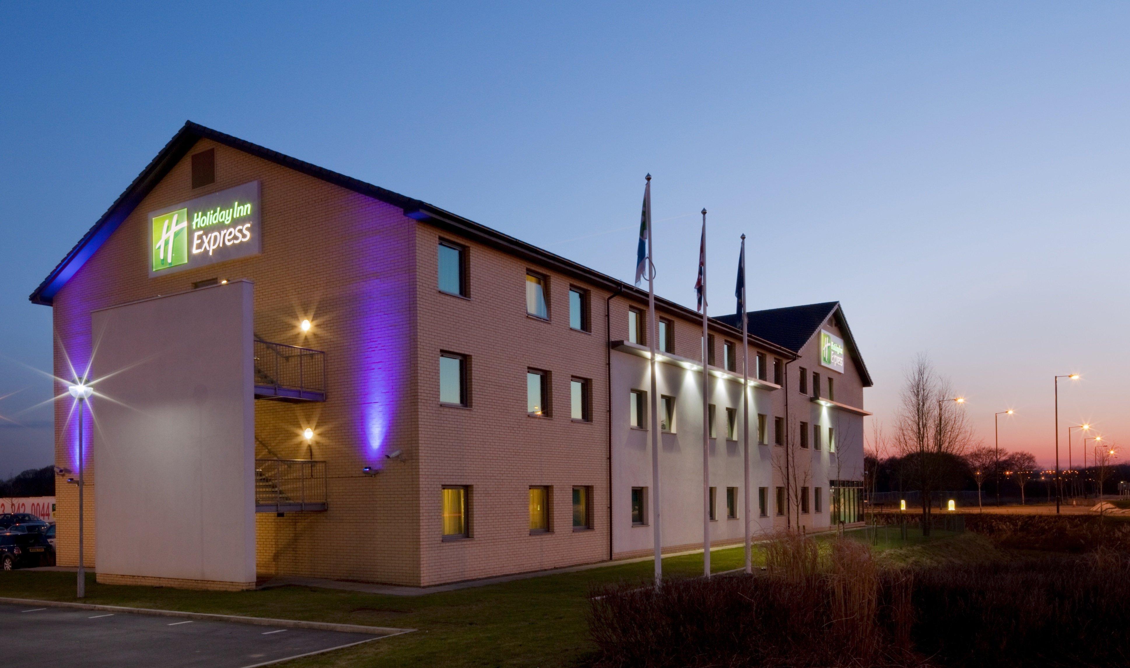Holiday Inn Express Doncaster By Ihg Bagian luar foto