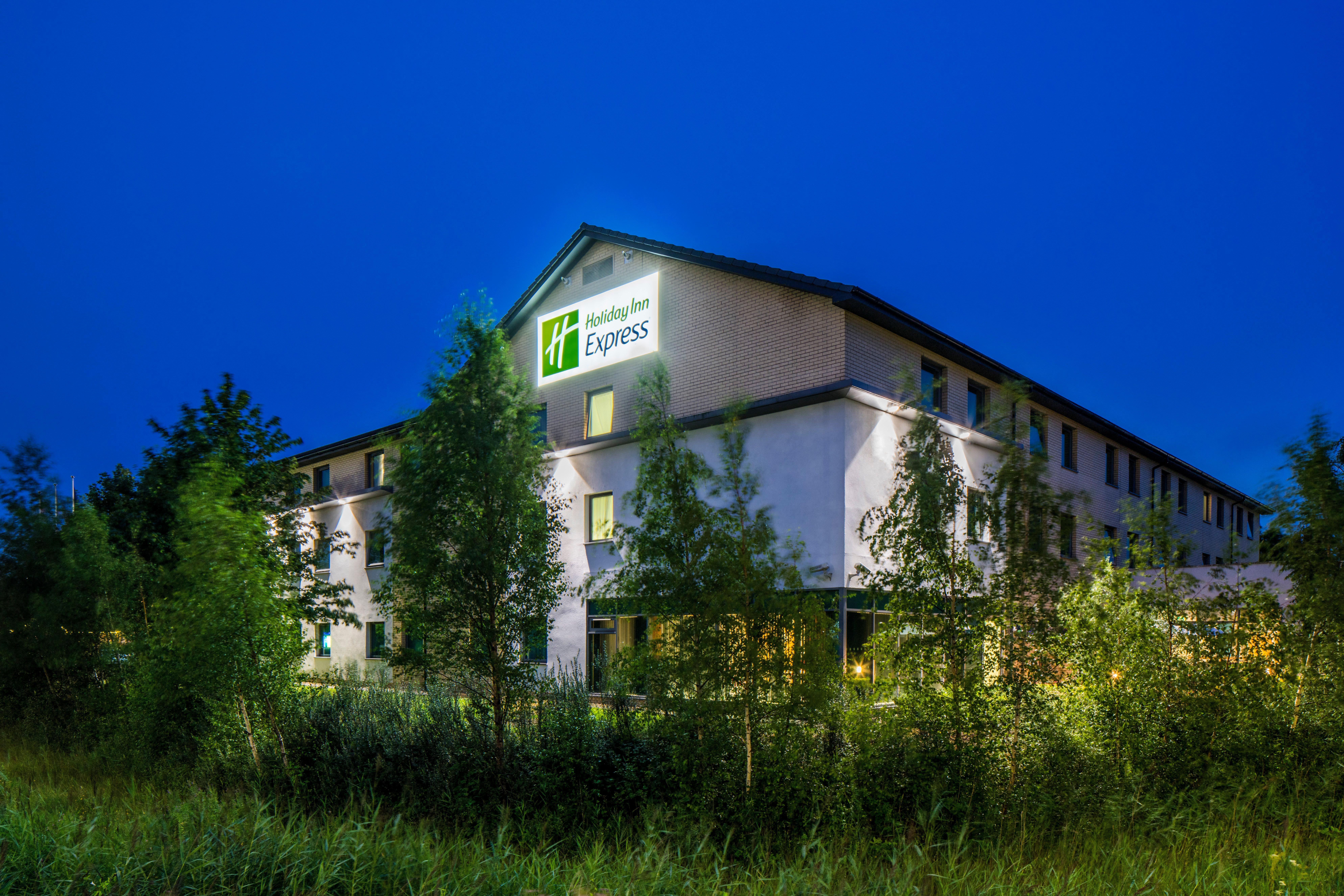 Holiday Inn Express Doncaster By Ihg Bagian luar foto