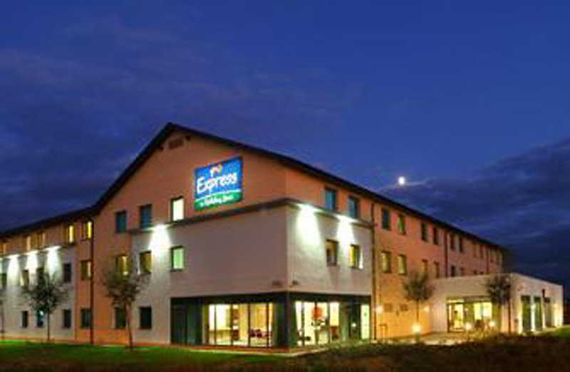 Holiday Inn Express Doncaster By Ihg Bagian luar foto