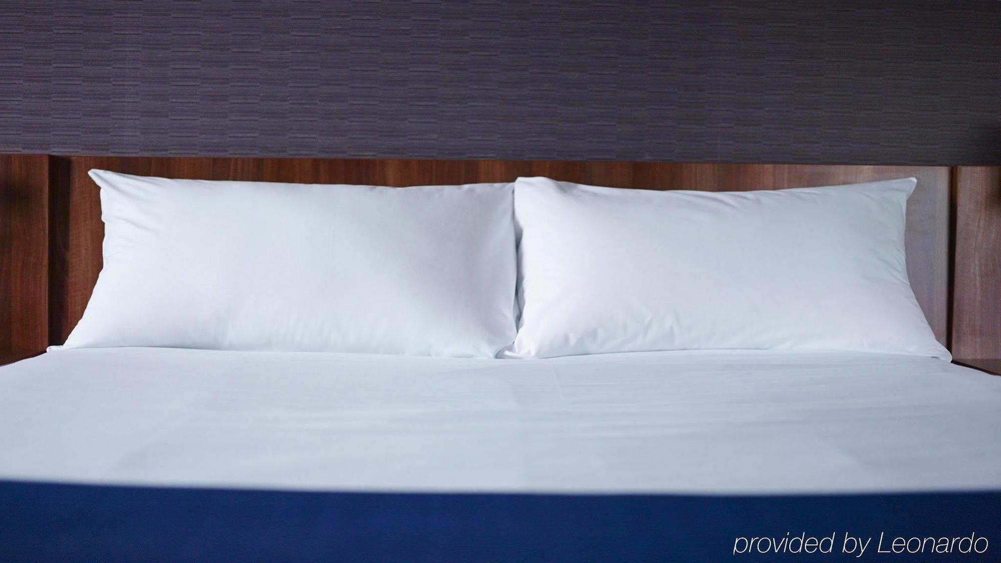 Holiday Inn Express Doncaster By Ihg Bagian luar foto