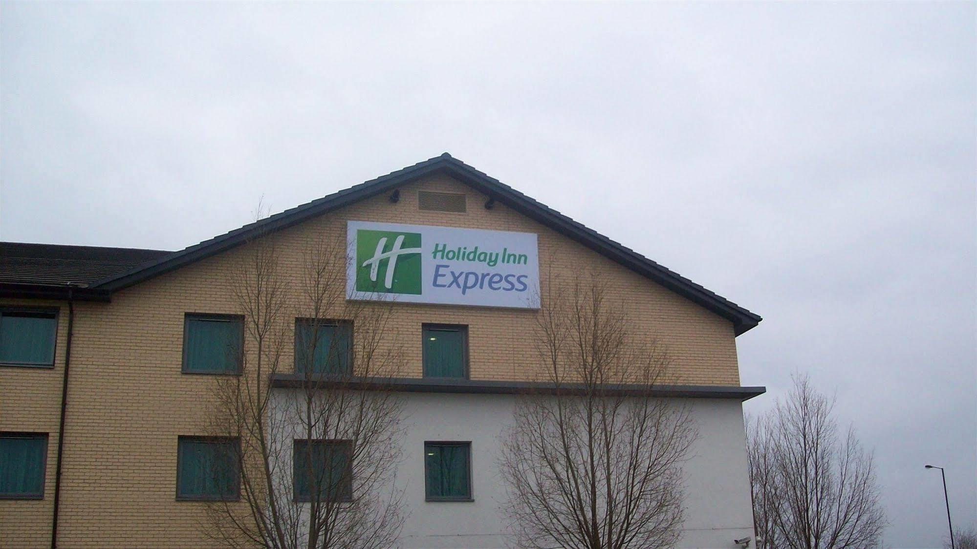 Holiday Inn Express Doncaster By Ihg Bagian luar foto