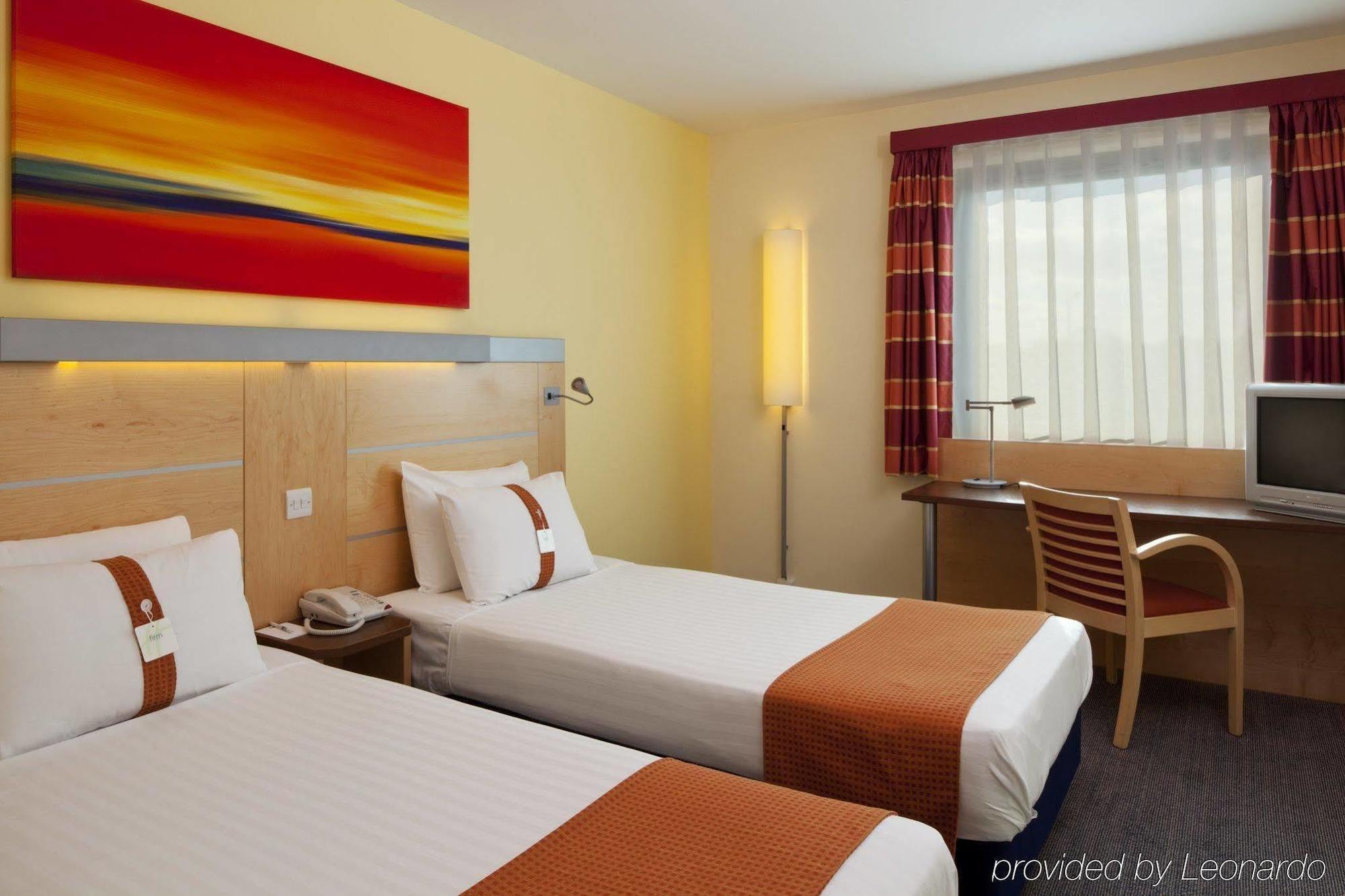 Holiday Inn Express Doncaster By Ihg Bagian luar foto