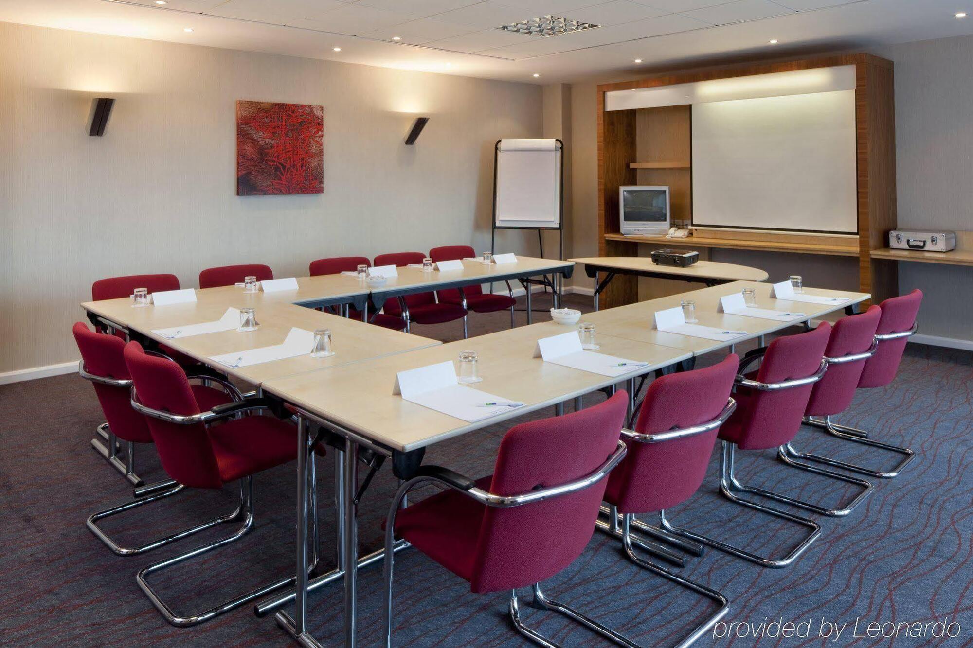 Holiday Inn Express Doncaster By Ihg Bagian luar foto